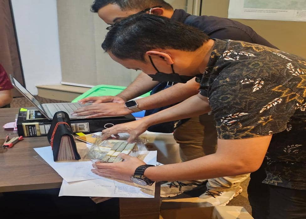 Kejagung Geledah 14 Lokasi Kasus Samin Tan, Sita Dokumen dan Dolar