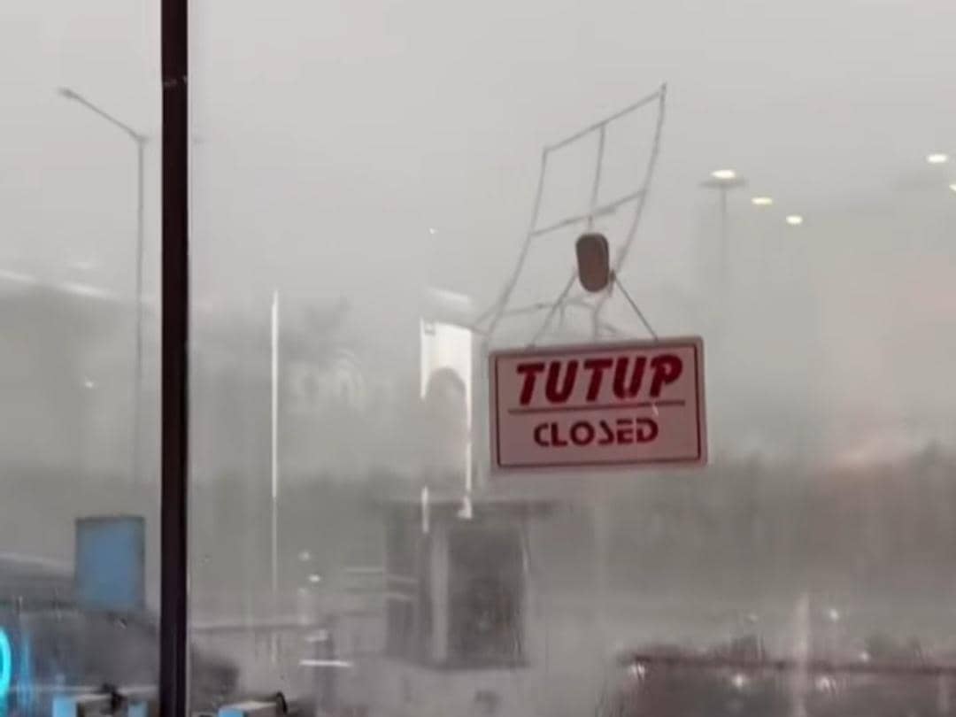 Angin puting beliung di Kelapa Dua