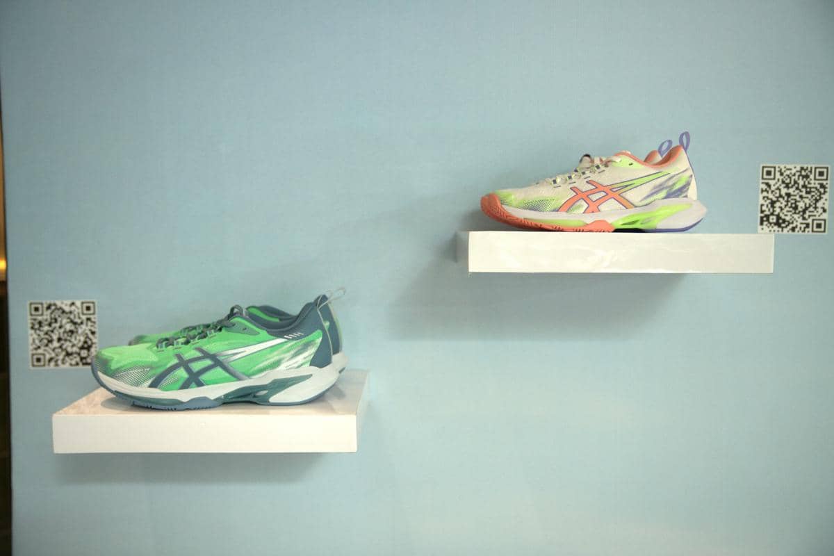 Koleksi sepatu ASICS Padel SONICSMASH™ FF.jpg