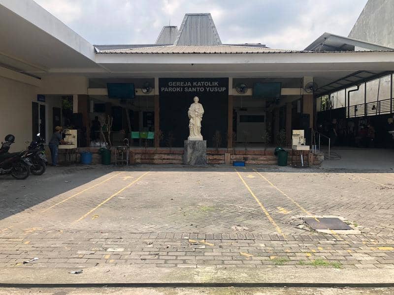 Potret Gereja Katolik Paroki Santo Yusup - Karangpilang