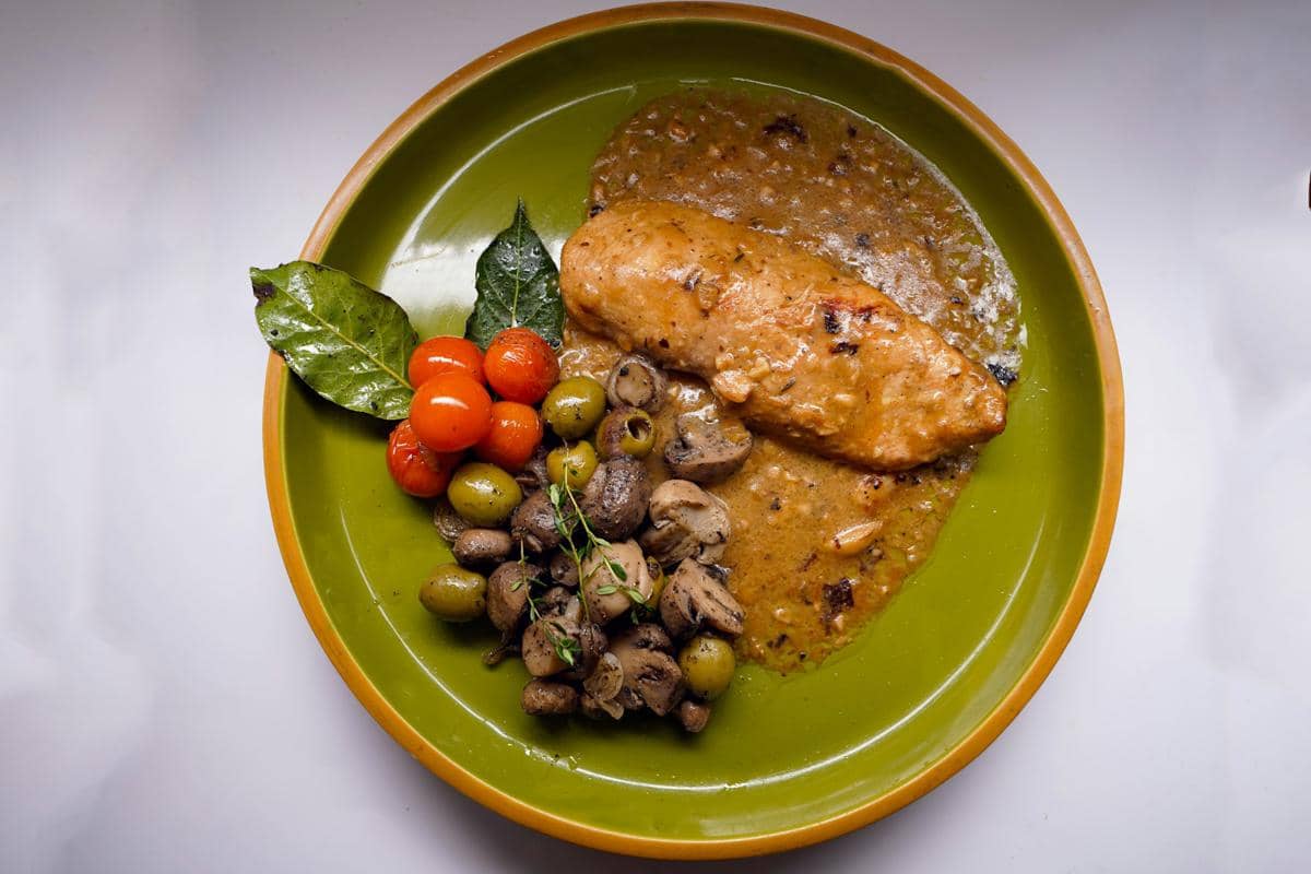 ilustrasi chicken piccata