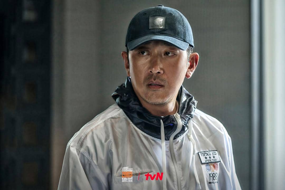 7 Keserakahan yang Menghancurkan Hidup Karakter di Mad Concrete Dream