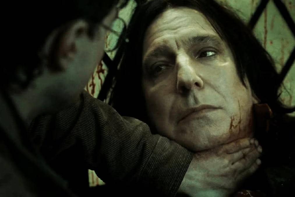cuplikan adegan kematian Severus Snape 