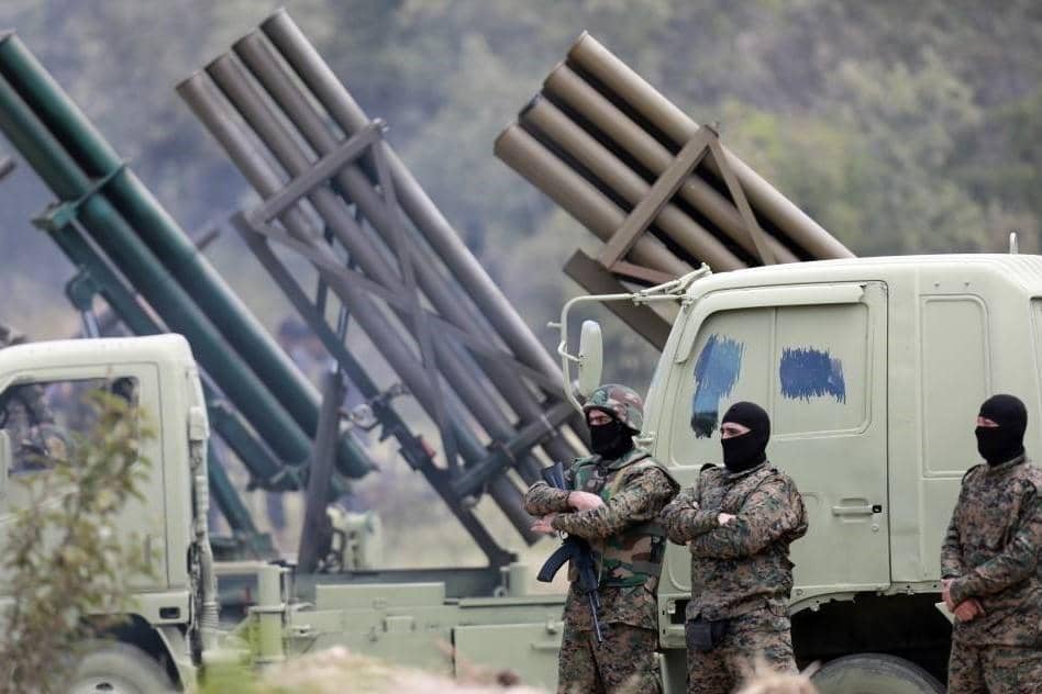 tentara Hizbullah saat latihan militer