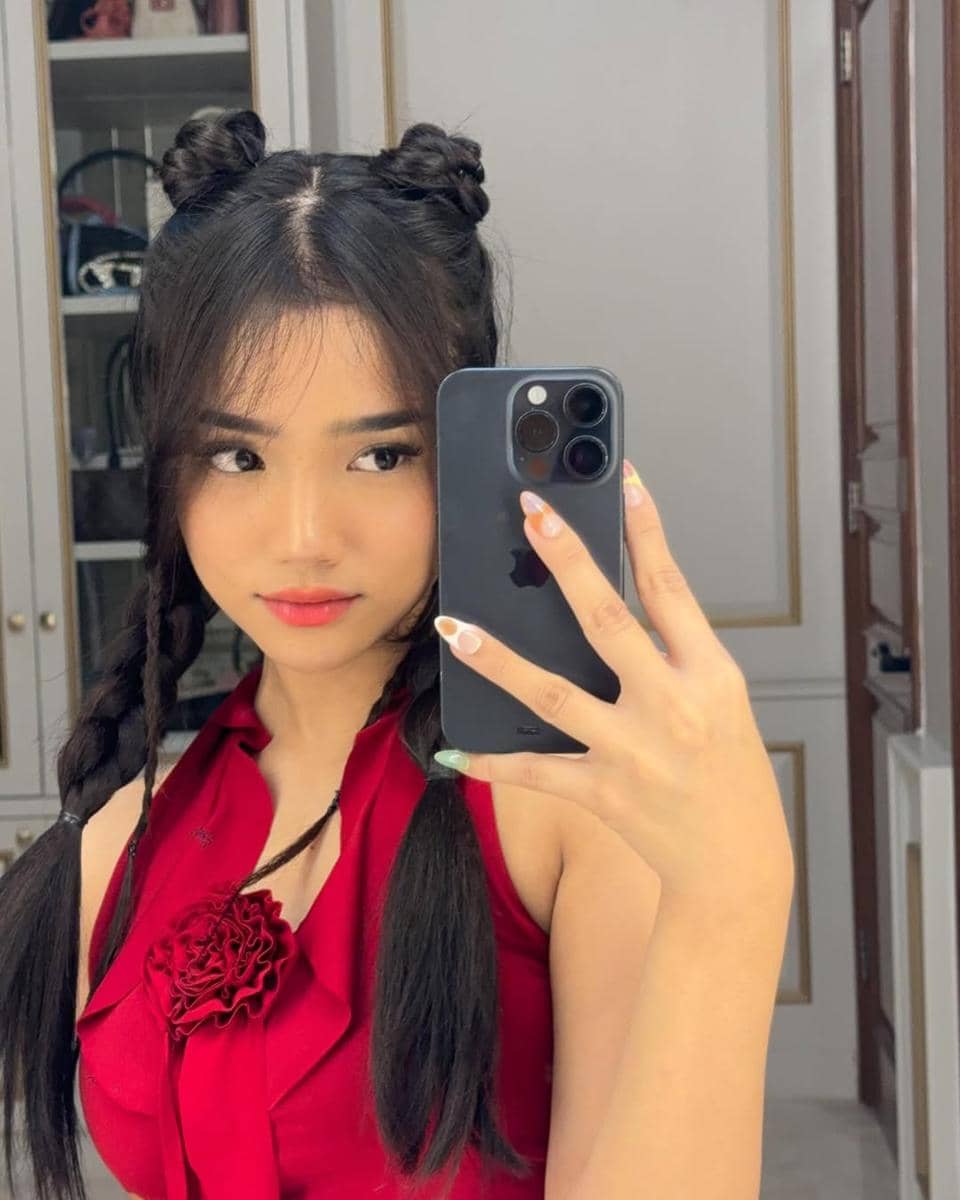 inspirasi makeup ke kampus ala Fujianti Utami 