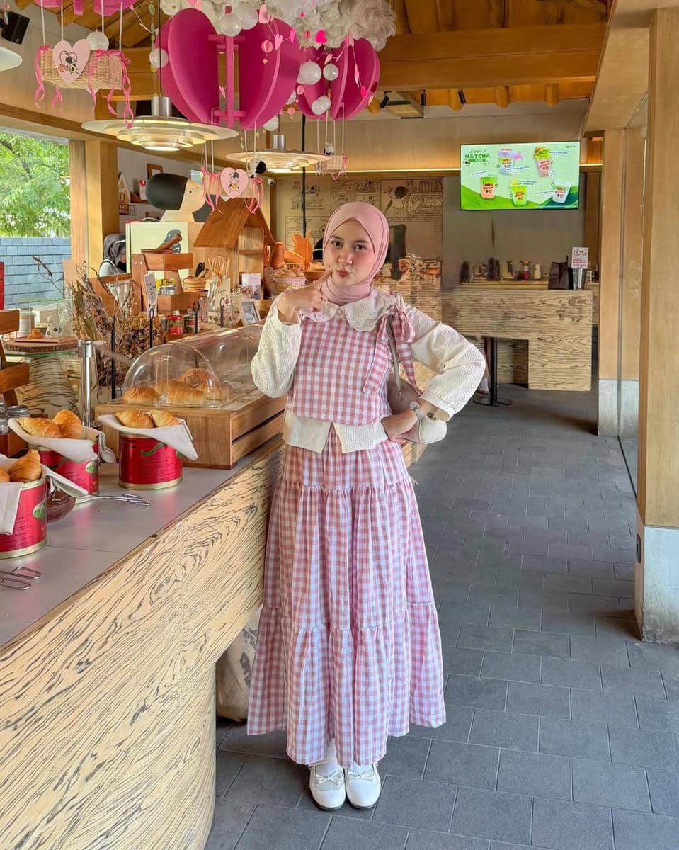 OOTD Plaid ala Nabila Bya