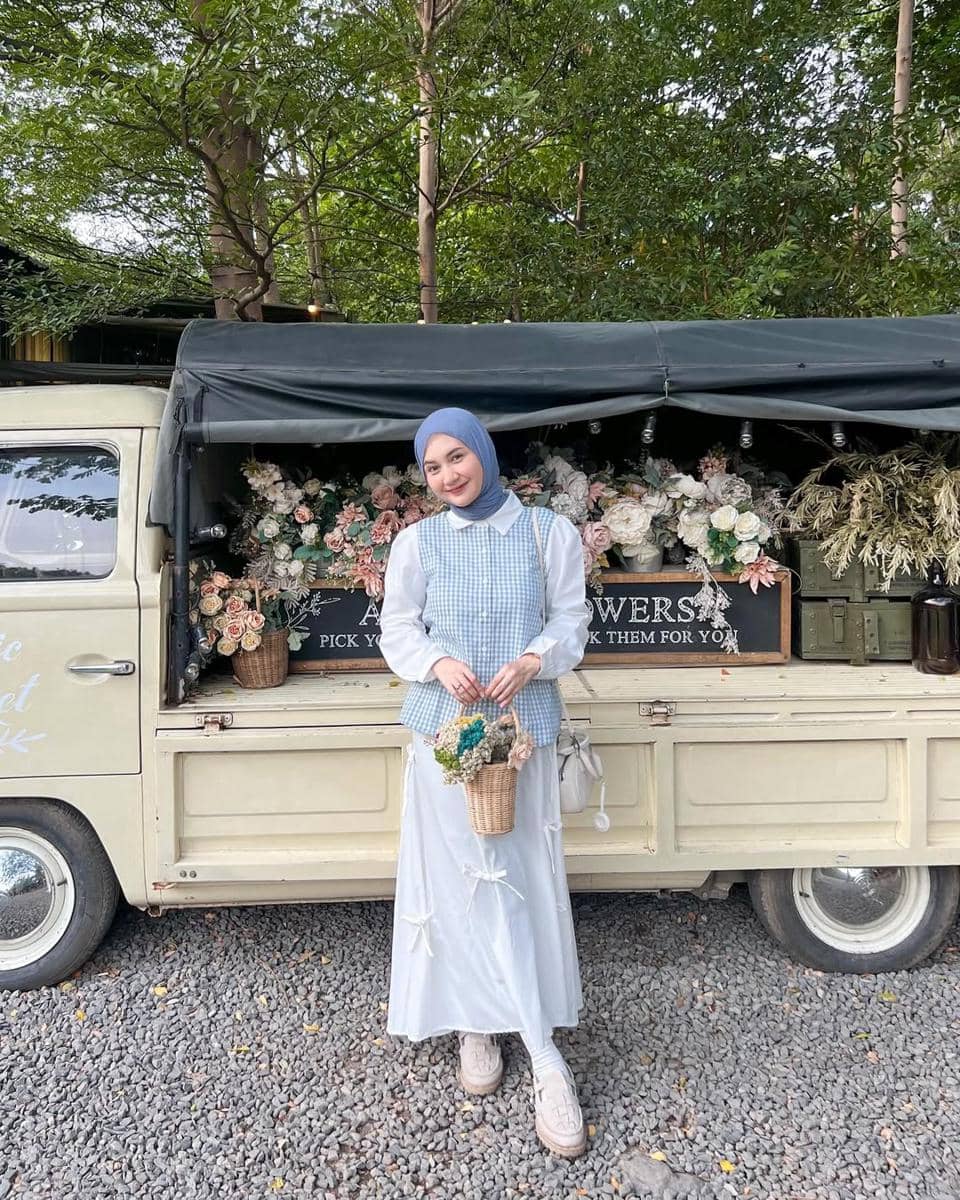 OOTD Plaid ala Nabila Bya