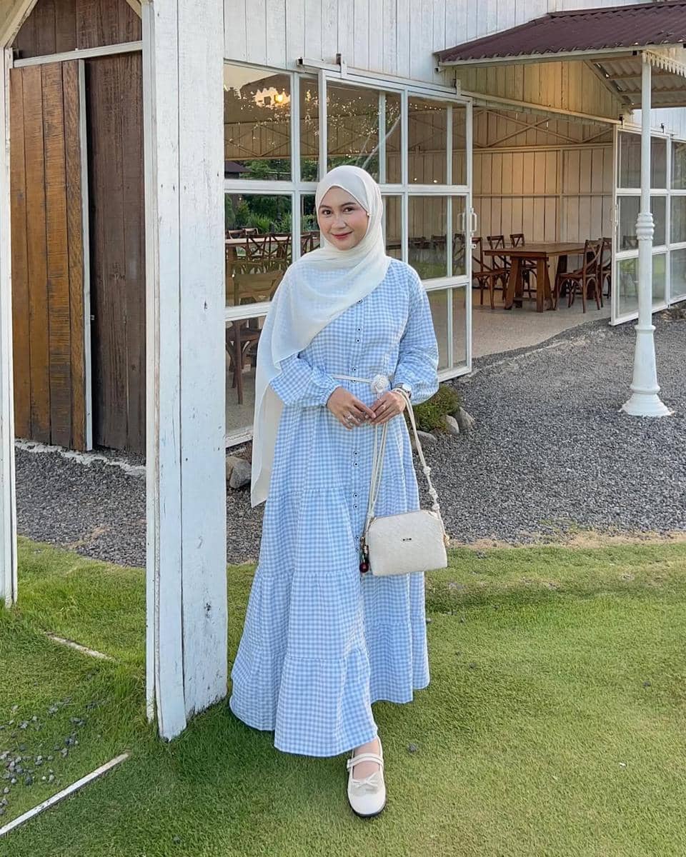 OOTD Plaid ala Nabila Bya