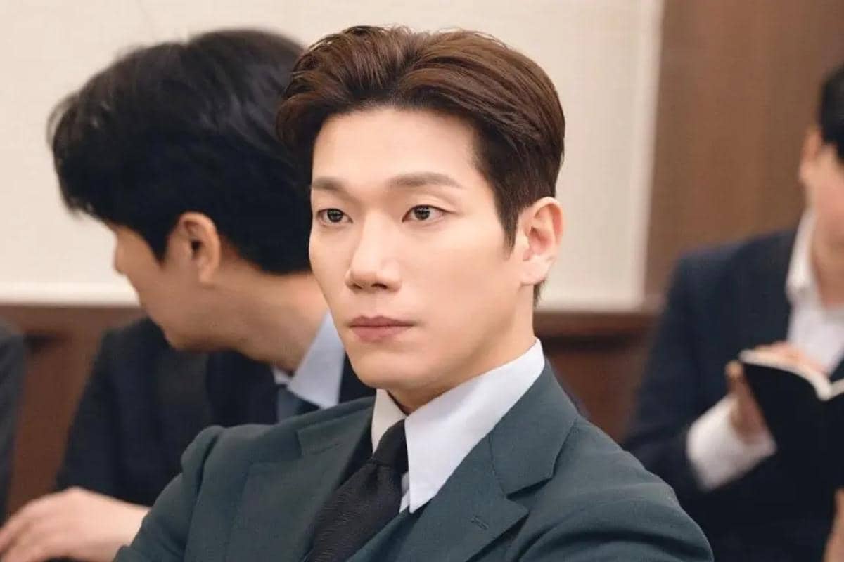 Still cut Phantom Lawyer