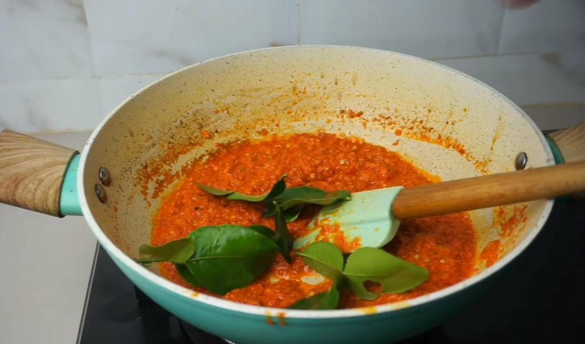 ilustrasi menumis bumbu