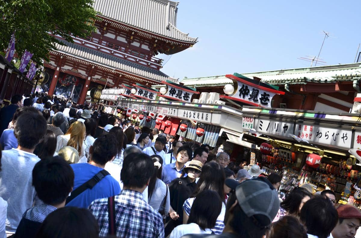 ilustrasi overtourism