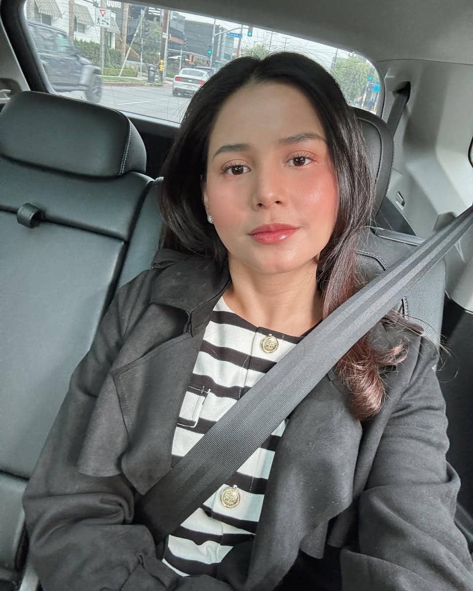 referensi makeup ke kantor ala Yunita Siregar 