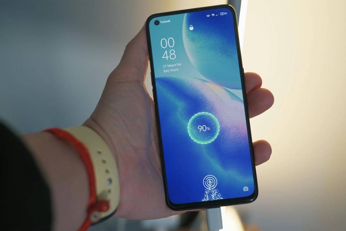 ilustrasi smartphone 