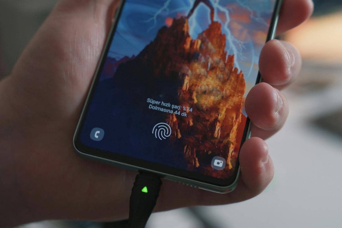 ilustrasi smartphone 