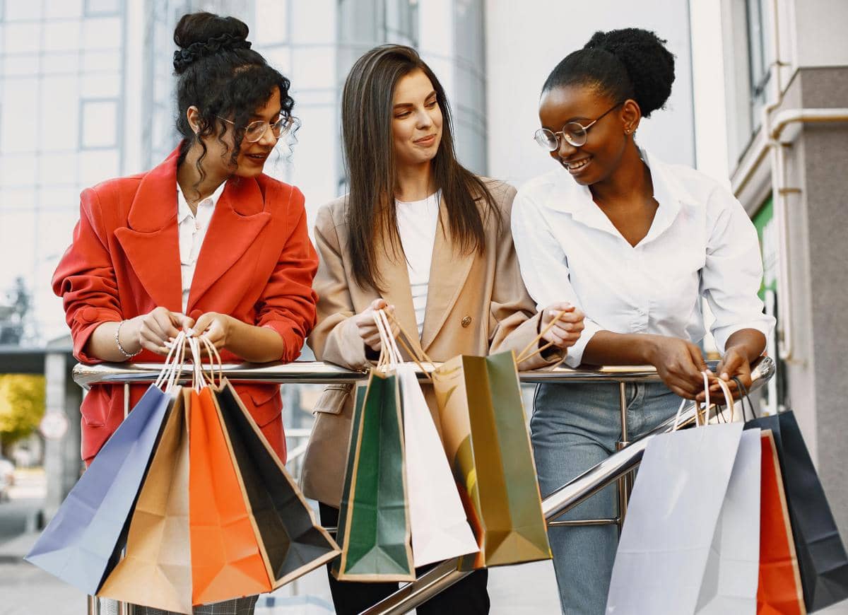 [QUIZ] Kamu Tim yang Super Hemat atau Shopaholic Garis Keras?