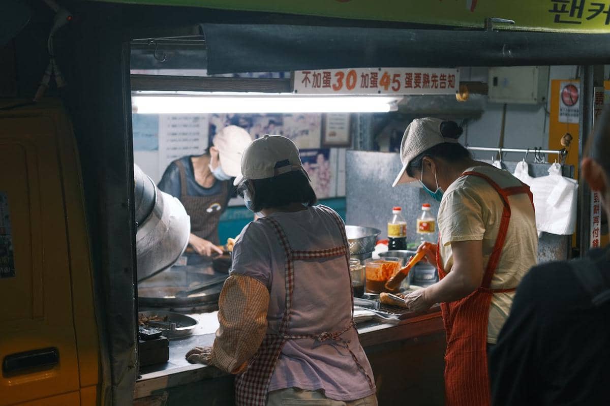 5 Strategi Menentukan Jam Operasional agar Penjualan Lebih Maksimal