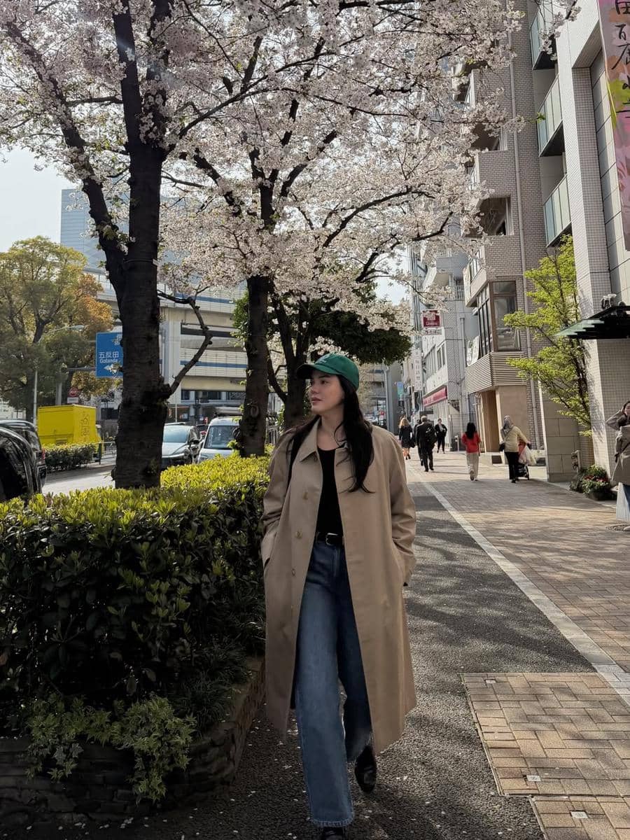 Alice Norin jalan-jalan di Tokyo