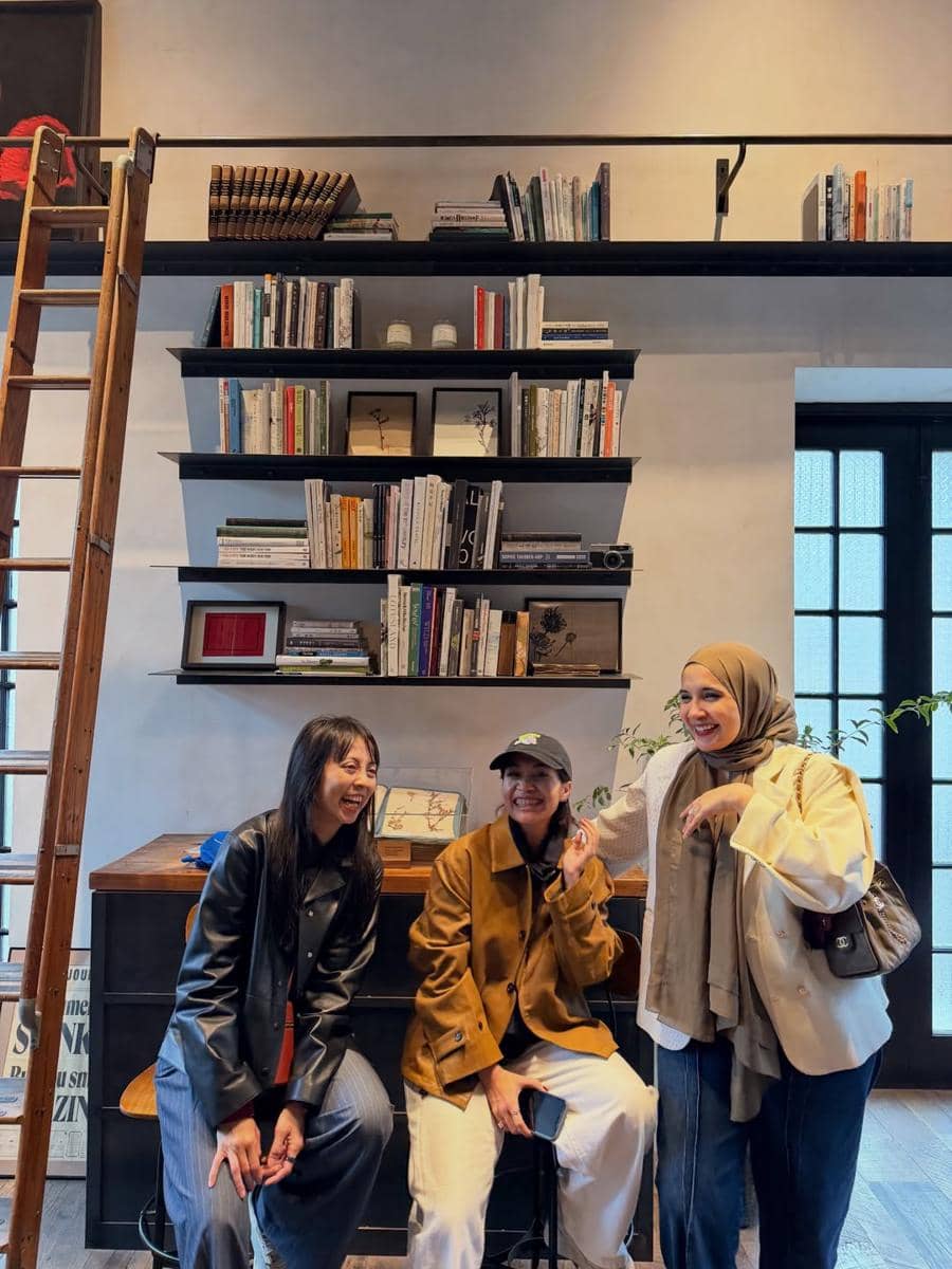 Zaskia Sungkar lIburan ke Shanghai