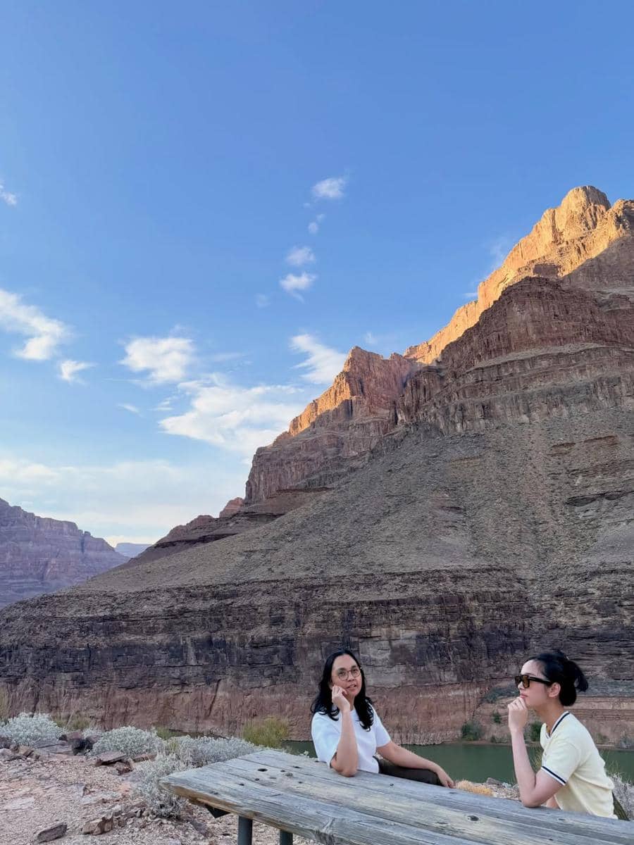 Lyodra ke Grand Canyon di Arizona