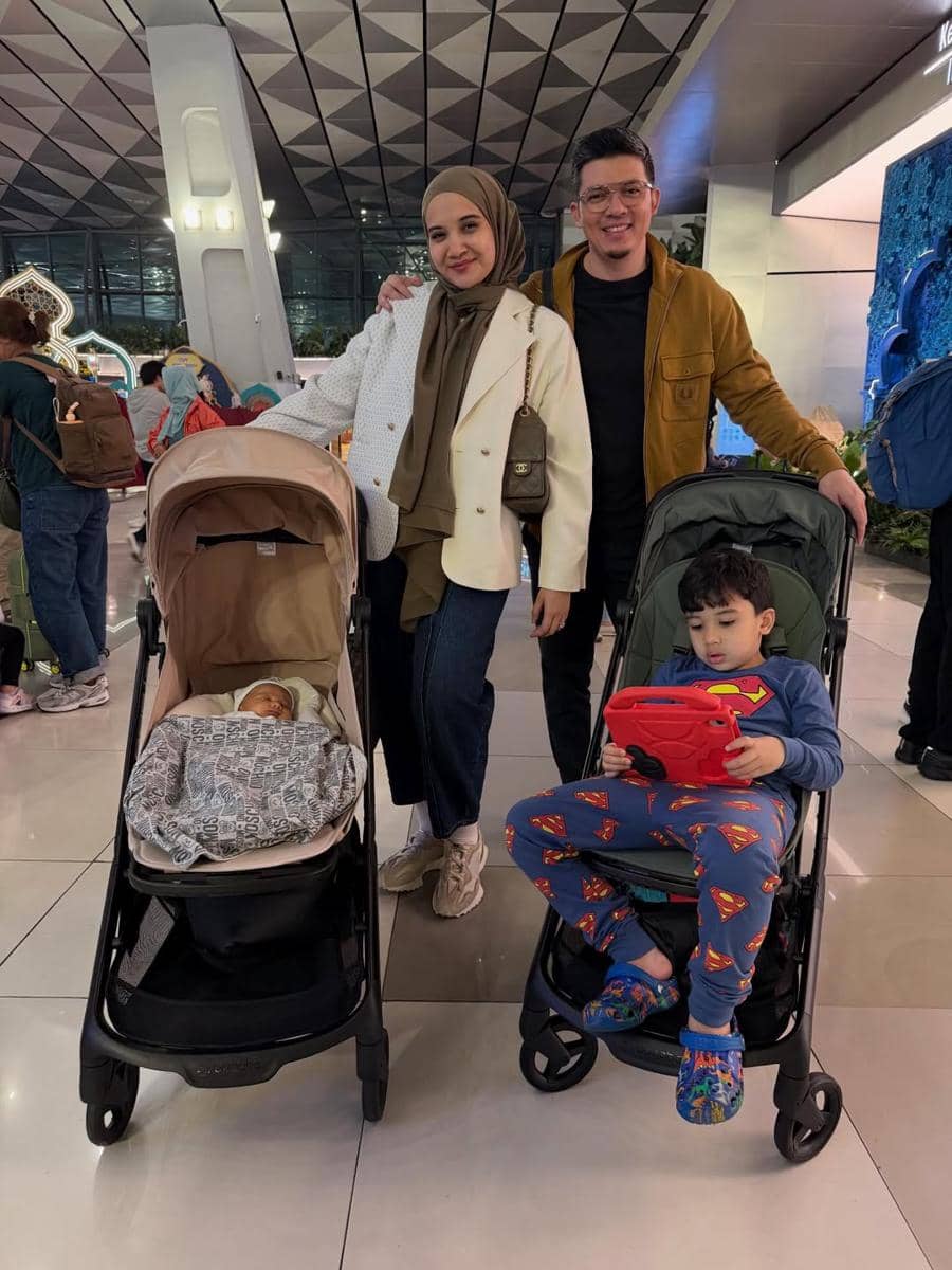 Zaskia Sungkar lIburan ke Shanghai