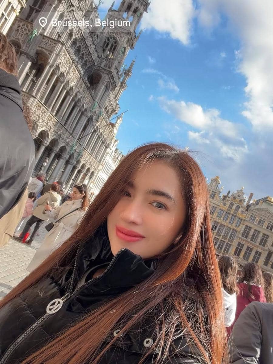 Angel Karamoy jalan-jalan di Kota Brussels, Belgia