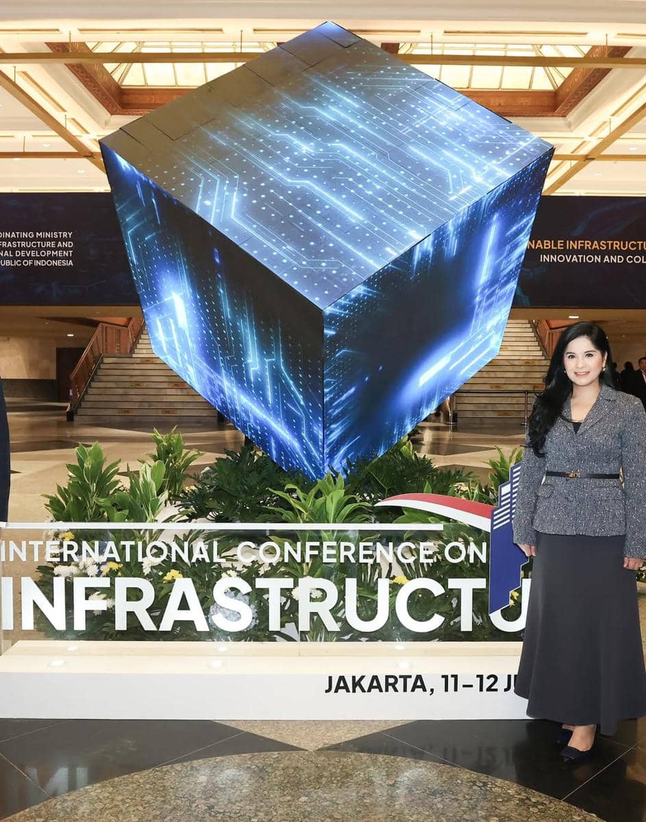 Daily Outfit ala Annisa Pohan