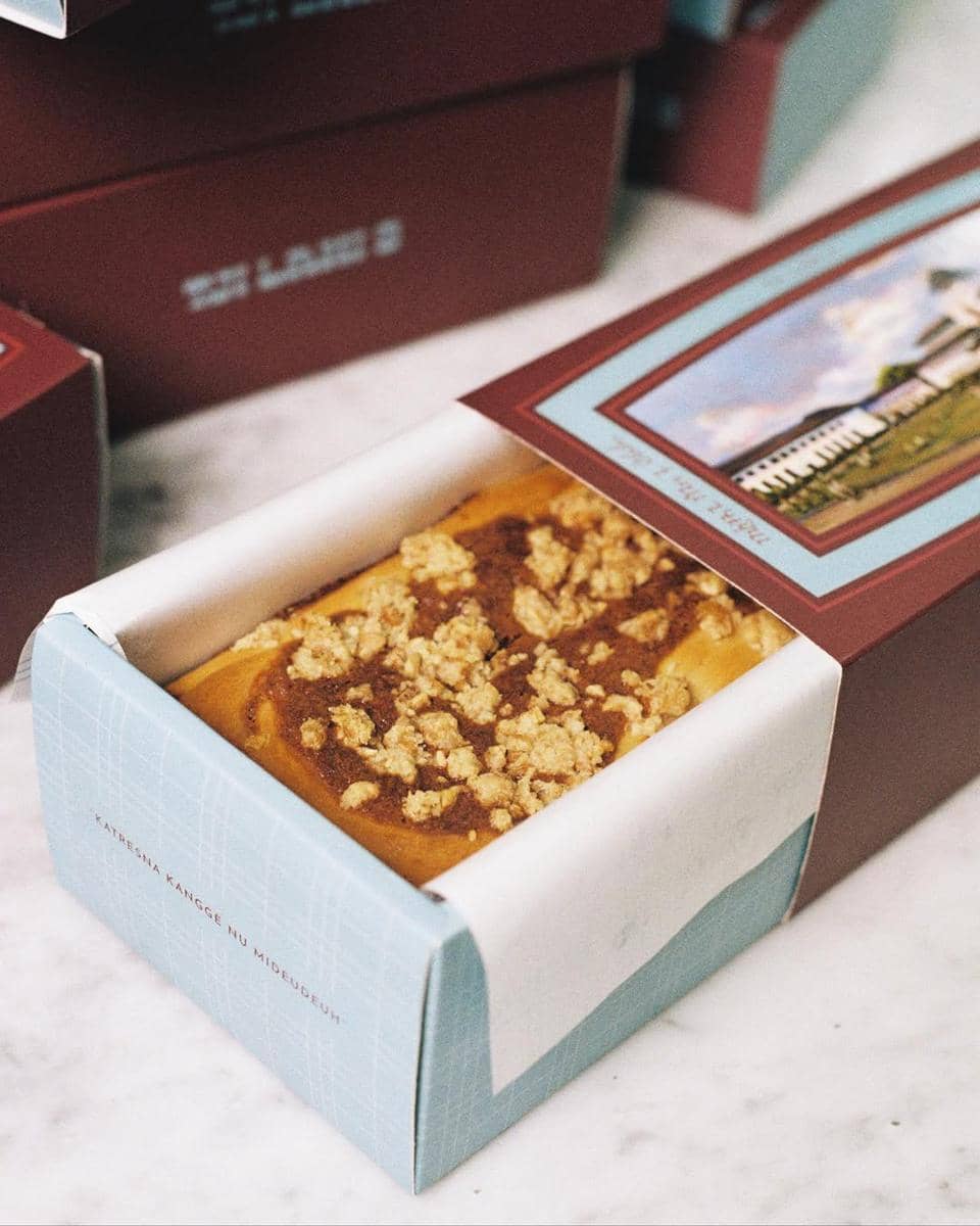 salah satu varian bolu Tji Laki 9 Bandung