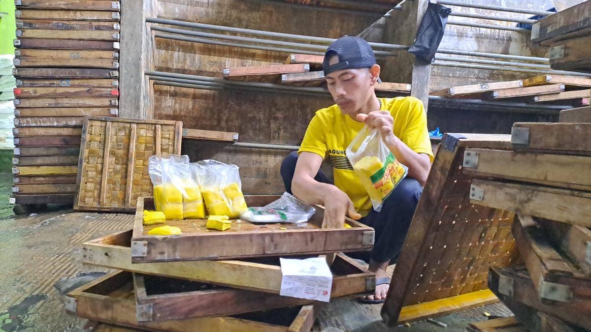 Perang Amerika-Israel Vs Iran Guncang Industri Tahu Kota Bandung