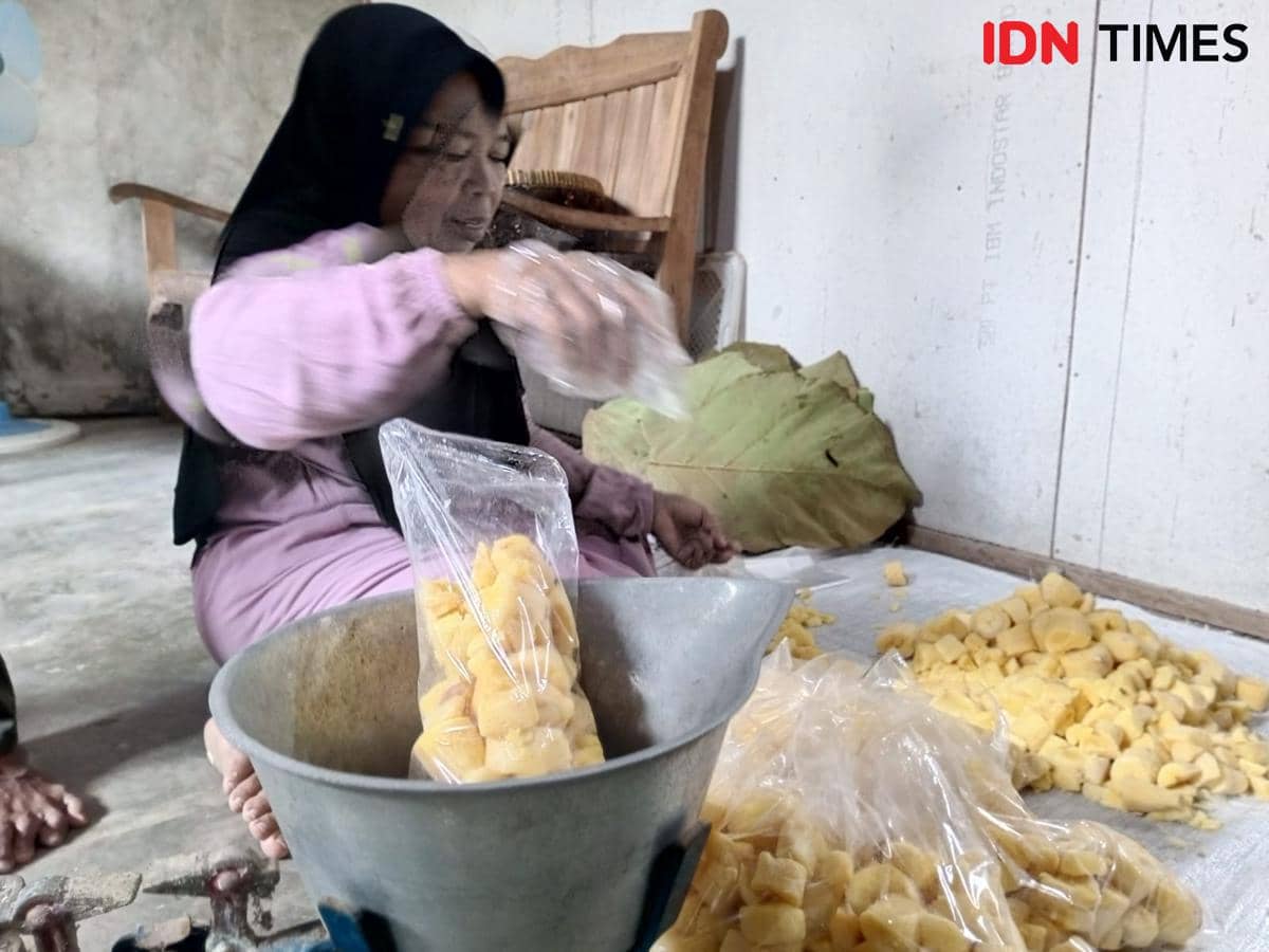 Watugedug Pajangan Jadi Sentra Produksi Tape Singkong di Bantul