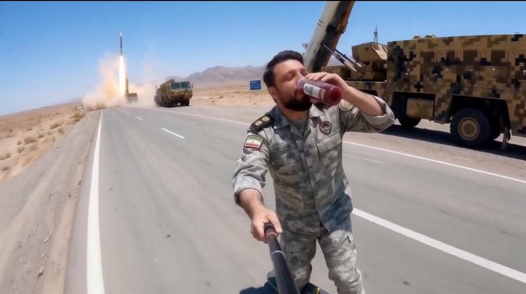 CEK FAKTA: Garda Revolusi Iran Sentil AS Sambil Pamer Rudal?