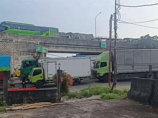 Kemacetan Akibat Truk Masih Terjadi di Bakauheni, Pelaku UMKM Menjerit