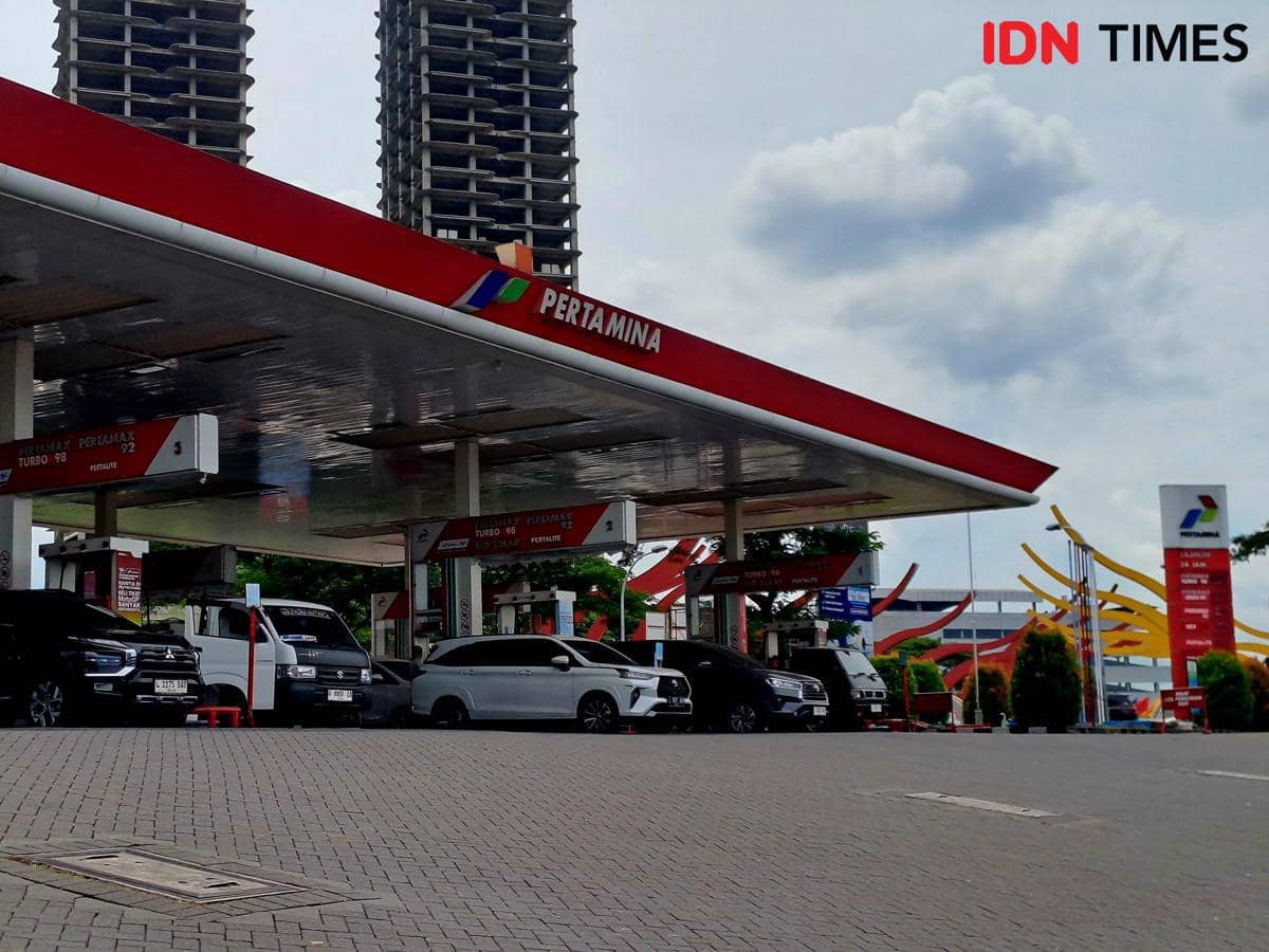 Belum Pengumuman Kenaikan, Antrean BBM Sudah Membludak