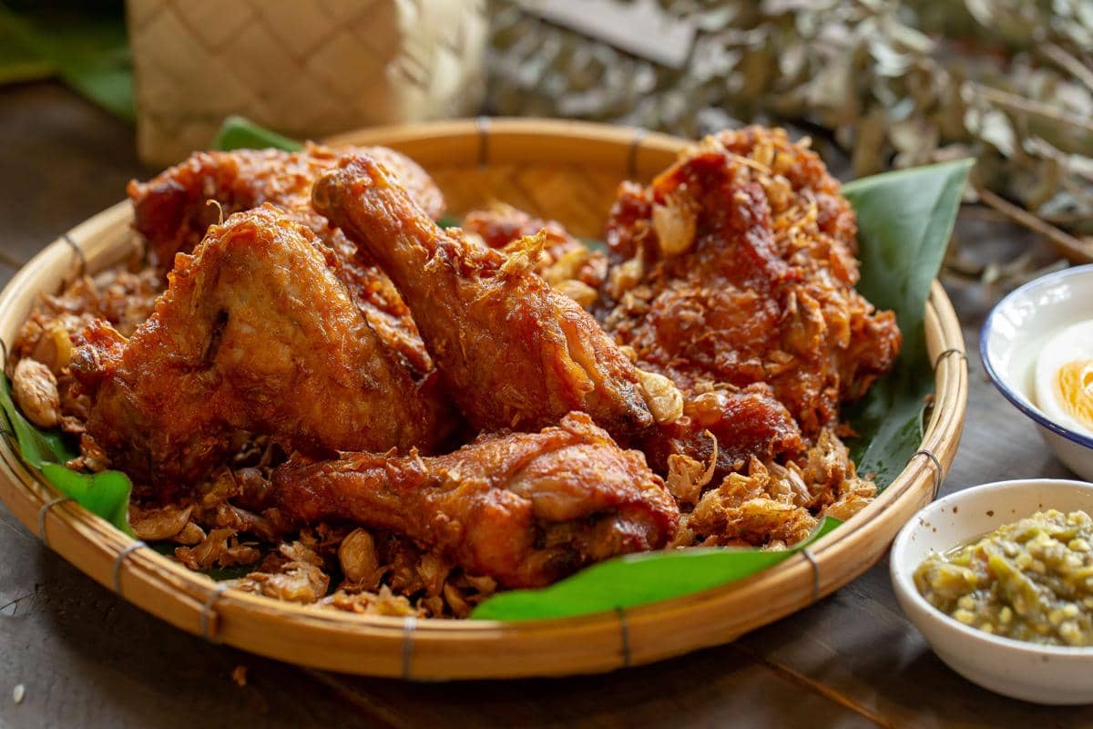 Resep Ayam Laos Ungkep yang Bumbunya Meresap sampai Tulang