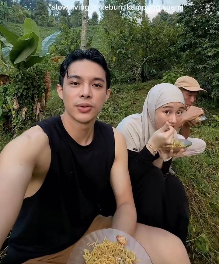 Rey Mbayang dan Dinda Hauw slow living di kebun