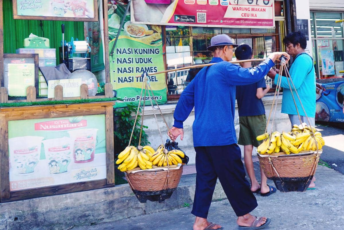 ilustrasi warung penjual nasi