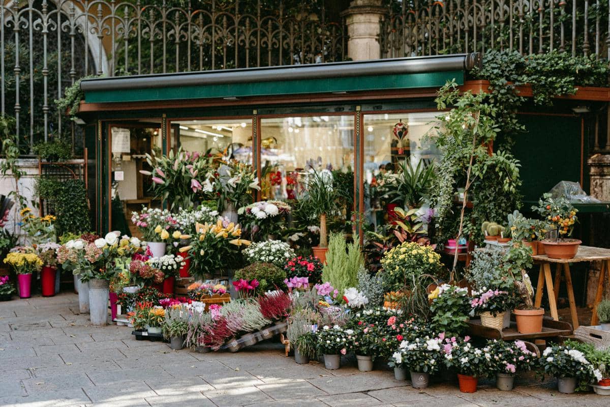 Ilustrasi toko bunga 