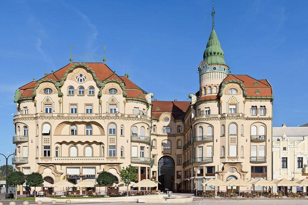 Istana Black Eagle, Kota Oradea, Rumania