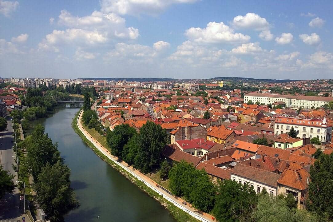Sungai Crisul Repede, Kota Oradea, Rumania 