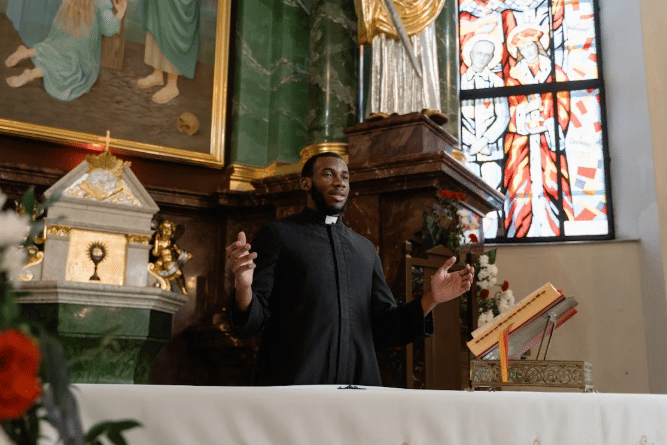 50 Ucapan Sabtu Suci 2026 Penuh Makna, Doa, dan Renungan