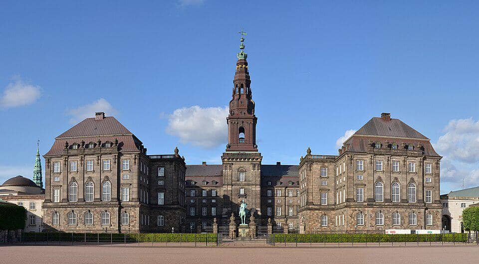 Istana Christiansborg di Denmark