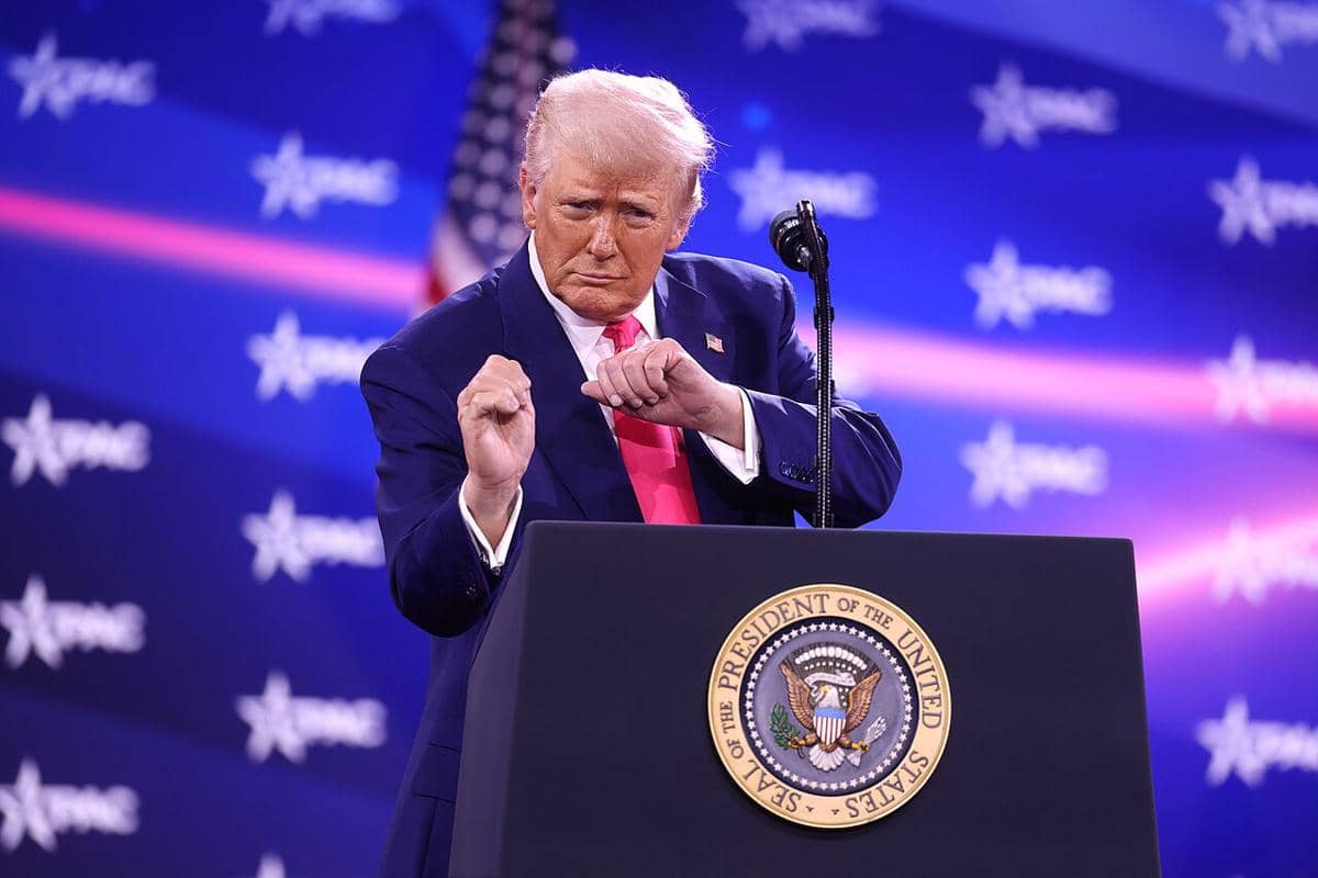 Sesumbar Trump, Klaim Timur Tengah Hancur jika Ia Tak Hentikan Iran