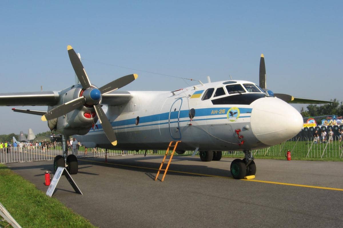 Pesawat militer An-26.