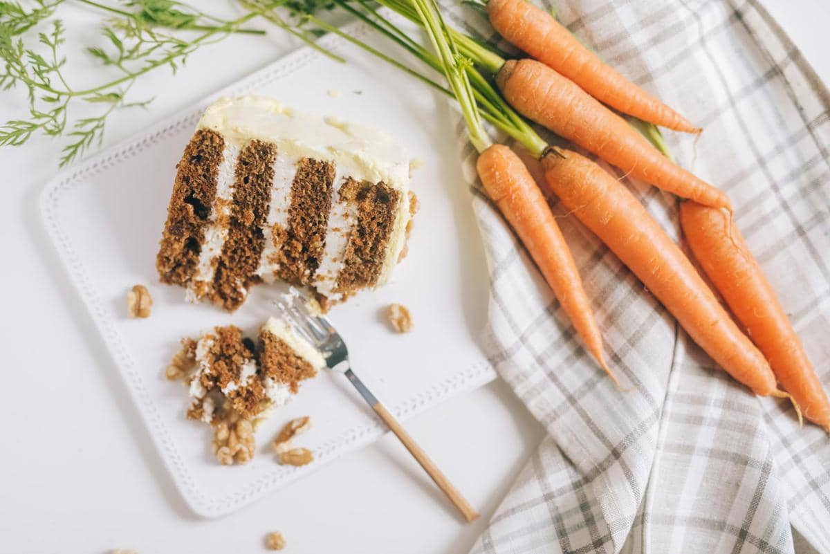 ilustrasi classic carrot cake