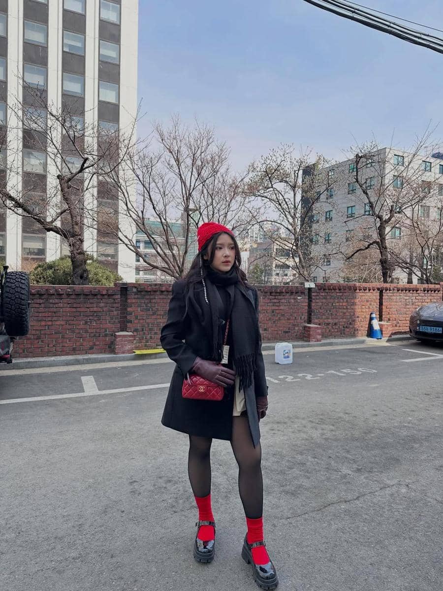 Tiara Andini jalan-jalan saat musim semi di Seoul