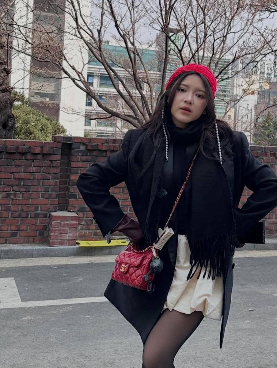 Tiara Andini jalan-jalan saat musim semi di Seoul