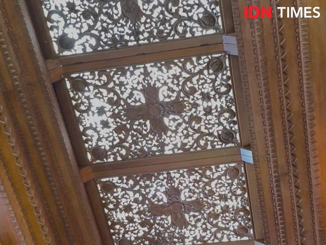 Potretlangit-langit Perpustakaan Peradaban di Wisma Habibie dan Ainun, Jakarta Selatan