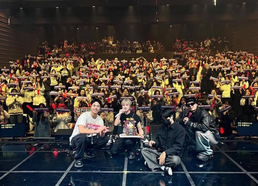 iKON umumkan tur dunia “iKON FOUREVER WORLD TOUR”