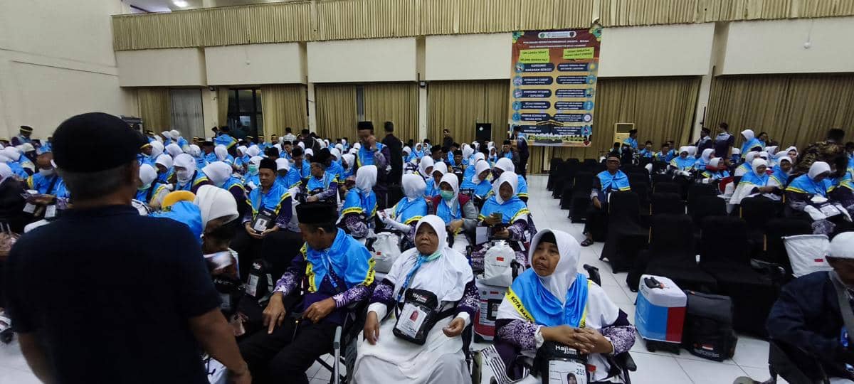 16 Tahun Sudah Haji, 91 Tahun Baru Berangkat Menuju Makkah