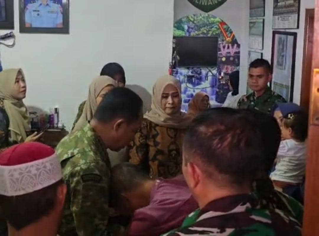 Keluarga Prajurit TNI yang Gugur di UNIFIL Dapat Santunan Rp1,8 M