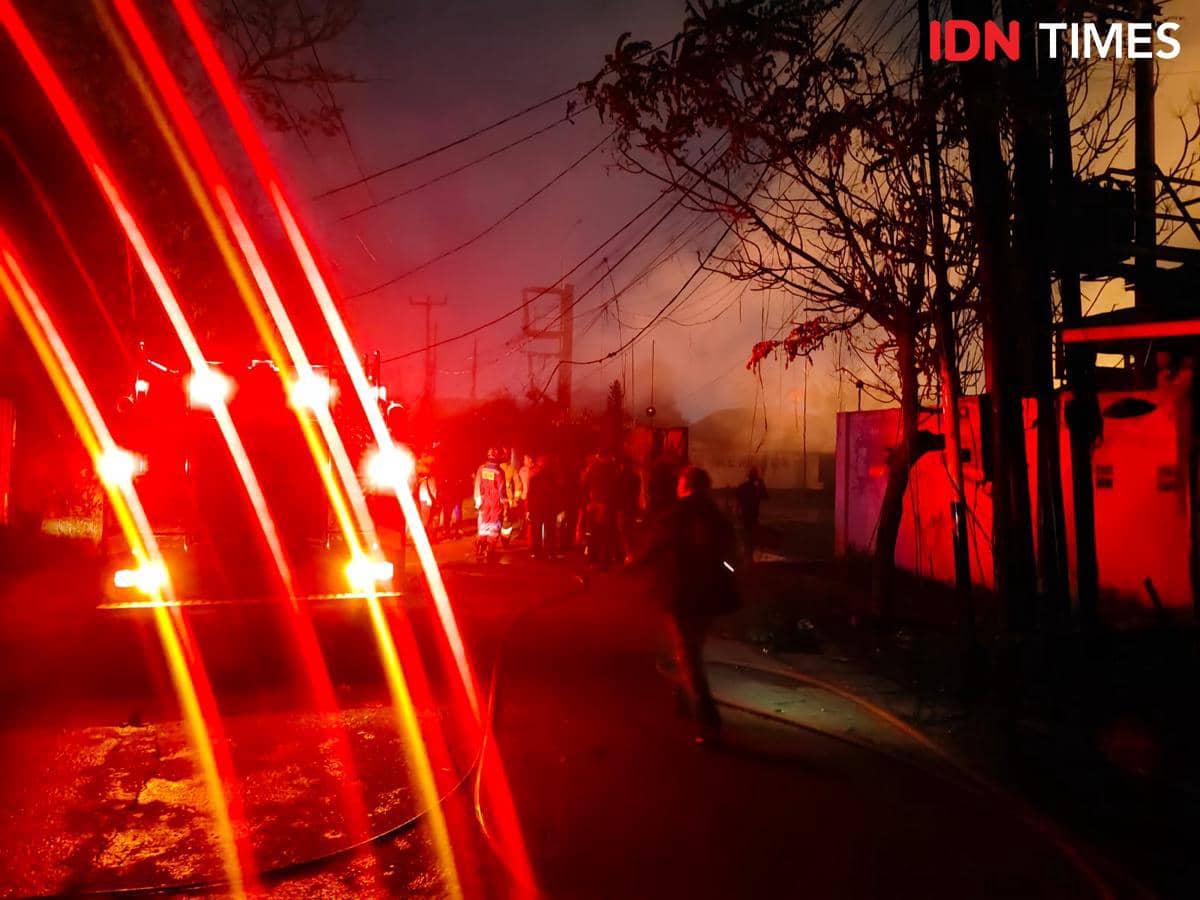 Kesaksian Warga: Ada Kepulan Gas Sebelum Ledakan di SPBE Bekasi